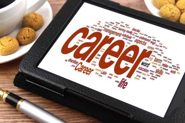 How to Choose a Career – 3 Golden Rules to Discovering What Career is Right For You