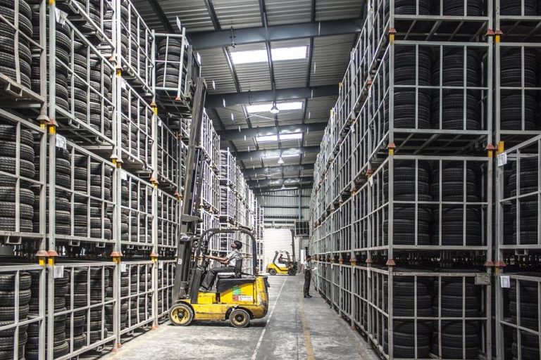 9 Essential Steps for Starting a Warehouse Business