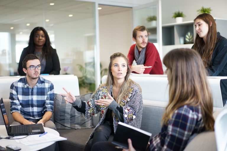 7 Management Practices to Improve Employee Productivity